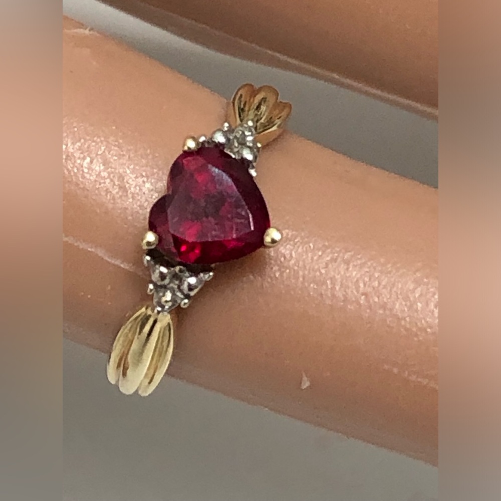10k Yellow Gold Lab Grown Ruby and Diamond Ring Sz 4.5